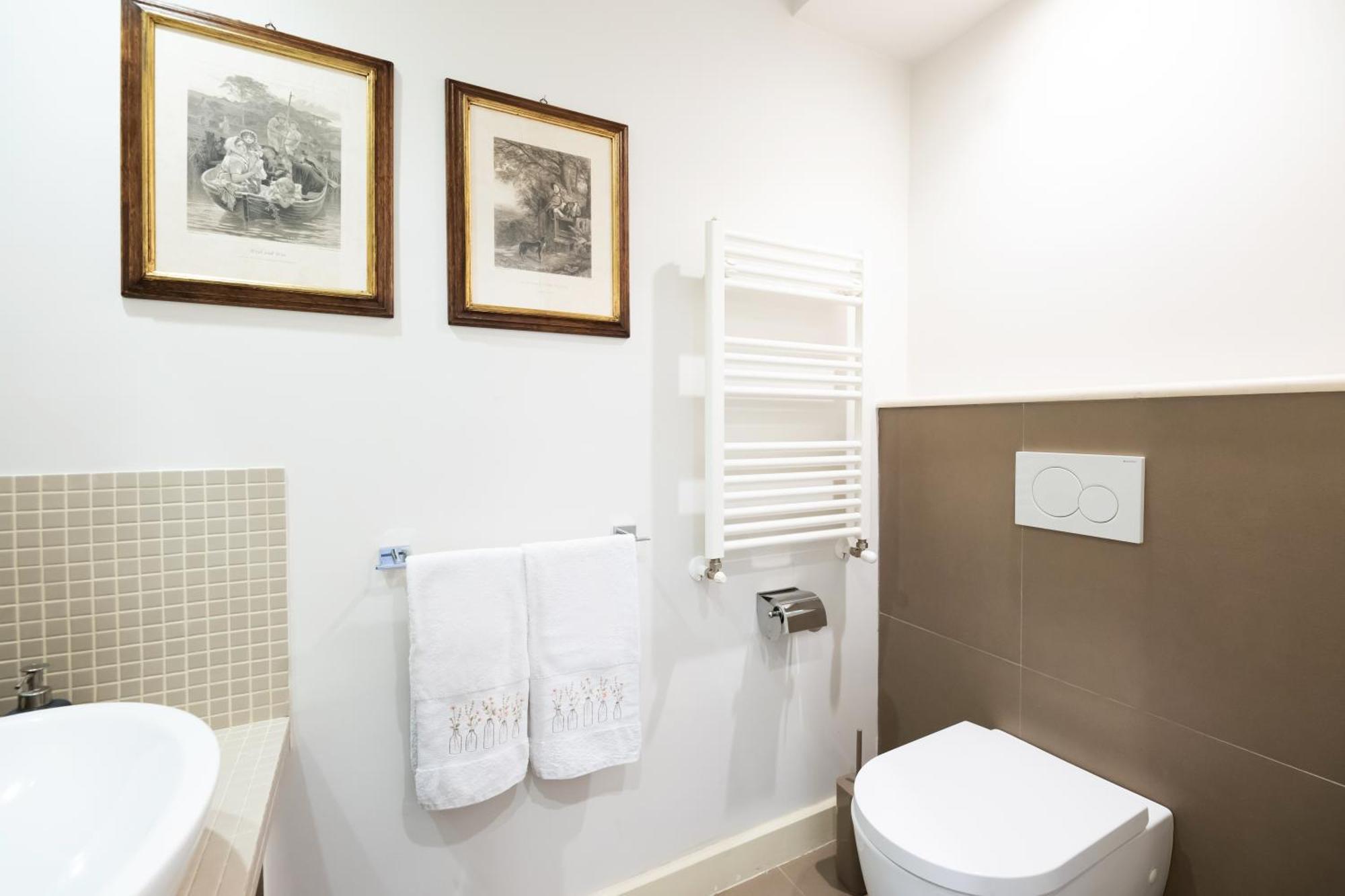 B Sicilian Charming Stay - Luxury Loft คาตาเนีย ภายนอก รูปภาพ